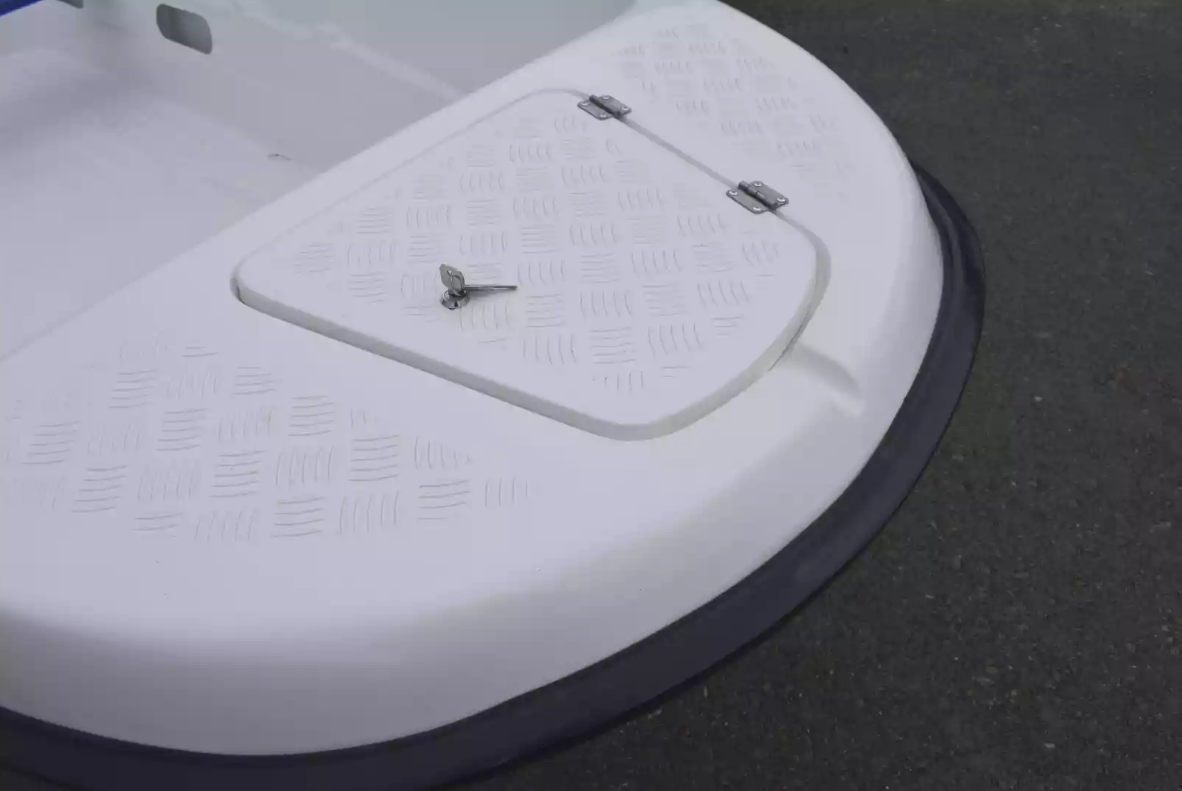 Стеклопластиковая лодка Пингвин New (тримаран) в Пушкино