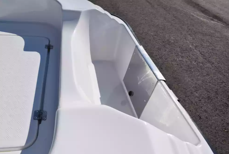 Стеклопластиковая лодка Пингвин (тримаран) в Пушкино