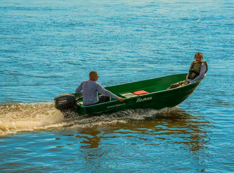 Стеклопластиковая лодка Neman-340 (тримаран) в Пушкино