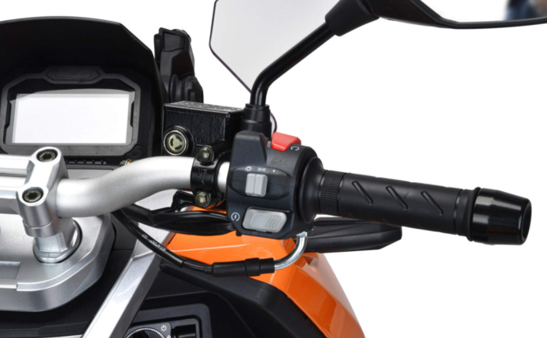 Скутер MOTOLAND (МОТОЛЕНД) T-MAX 150 в Пушкино