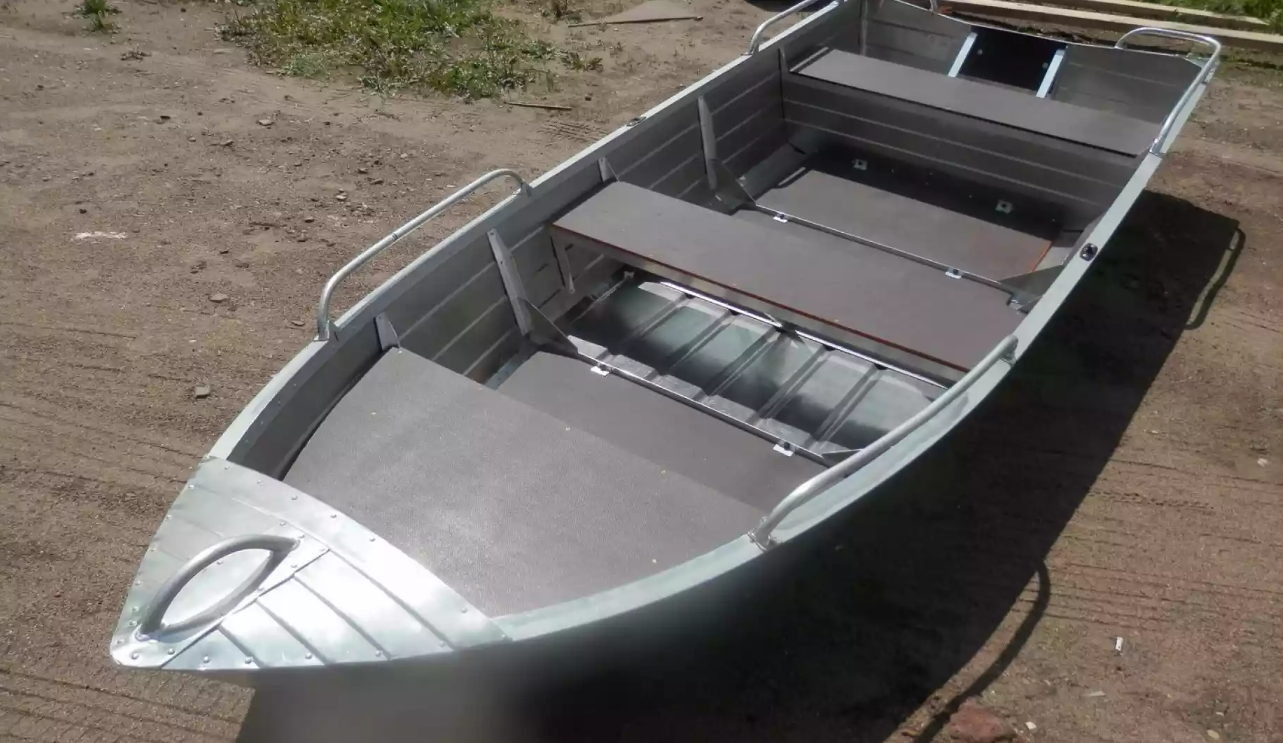 Алюминиевая лодка Вятка-Профи 32 в Пушкино