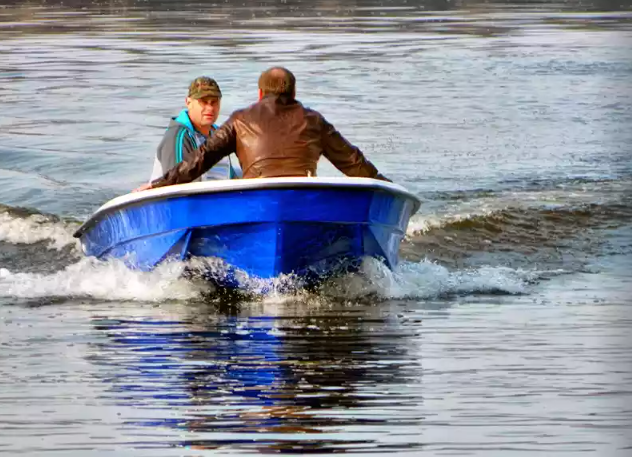 Стеклопластиковая лодка Wyatboat 430 тримаран в Пушкино