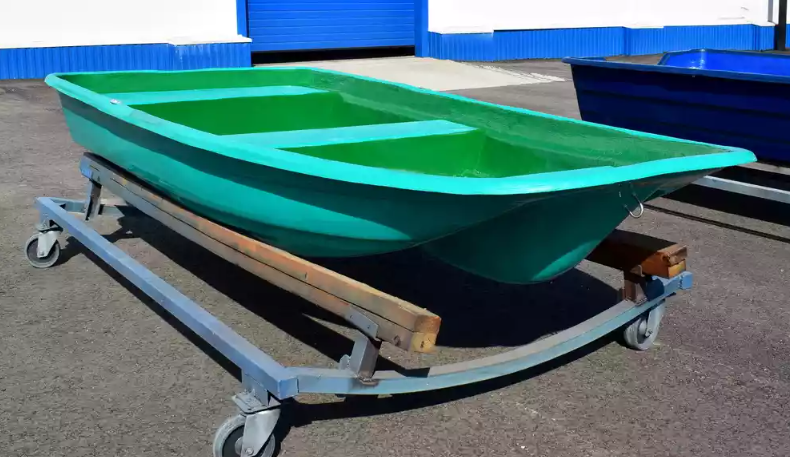 Стеклопластиковая лодка Старт (тримаран) в Пушкино