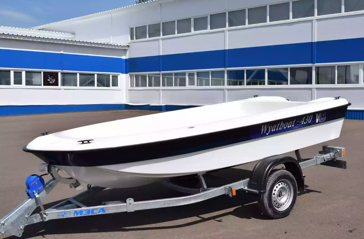 Стеклопластиковая лодка Wyatboat 430 тримаран в Пушкино