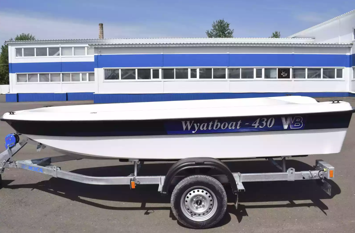 Стеклопластиковая лодка Wyatboat 430 тримаран в Пушкино