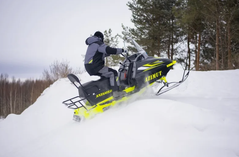 Миниснегоход Бурлак Азимут 20 л.с.  Б/У в Пушкино