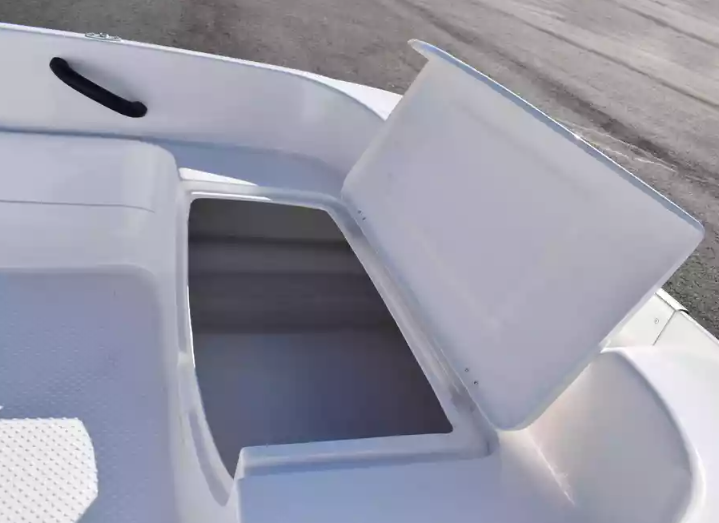 Стеклопластиковая лодка Пингвин (тримаран) в Пушкино