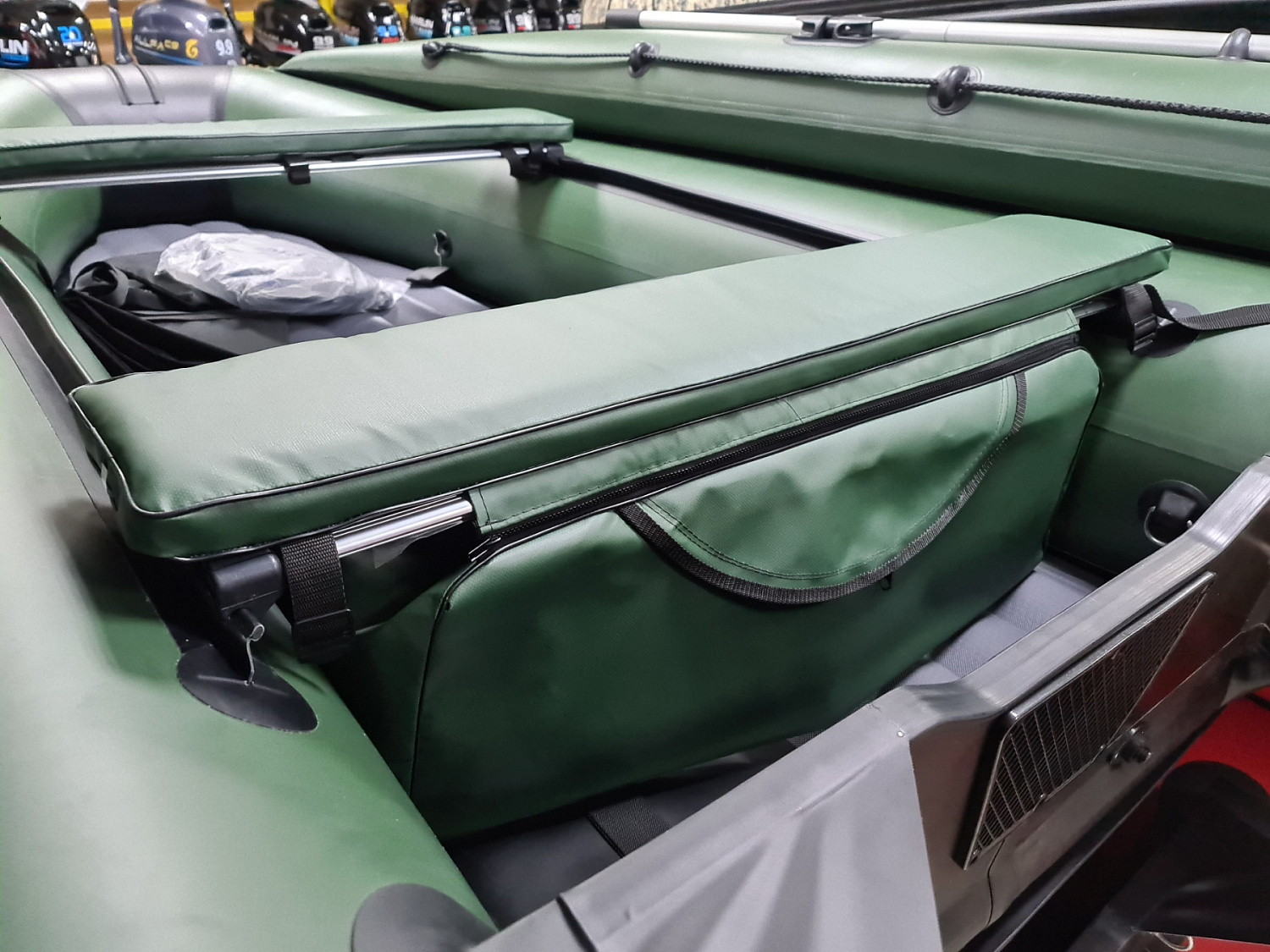 КОМПЛЕКТ МЯГКИХ НАКЛАДОК С СУМКОЙ ДЛЯ ЛОДОК 90Х20 ЗЕЛЕНЫЙ в Пушкино