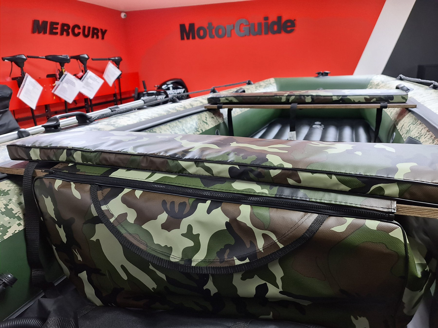 КОМПЛЕКТ МЯГКИХ НАКЛАДОК С СУМКОЙ ДЛЯ ЛОДОК 105Х20 КАМУФЛЯЖ в Пушкино