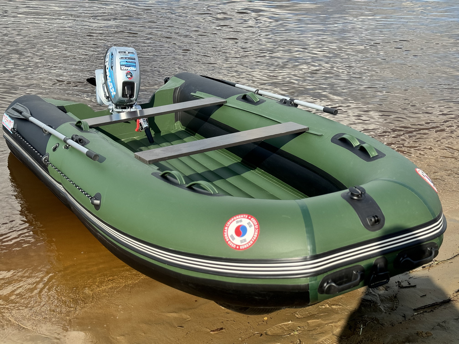 Лодка MISHIMO BIG FLOOR 400 в Пушкино