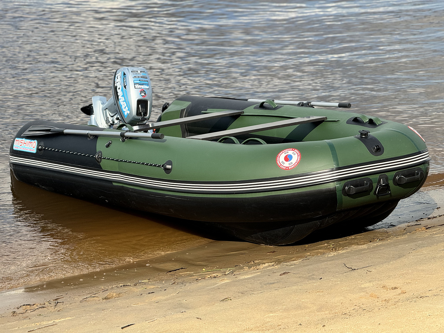 Лодка MISHIMO BIG FLOOR 400 в Пушкино