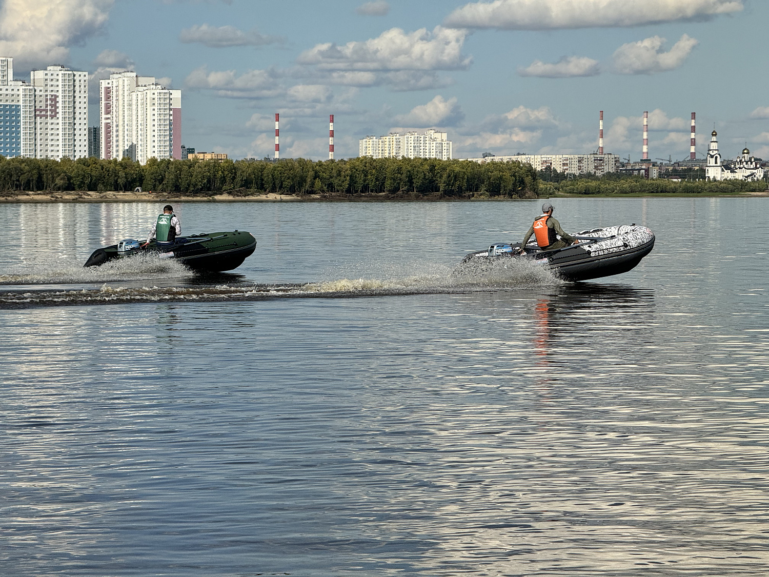 Лодка MISHIMO BIG FLOOR 440 в Пушкино