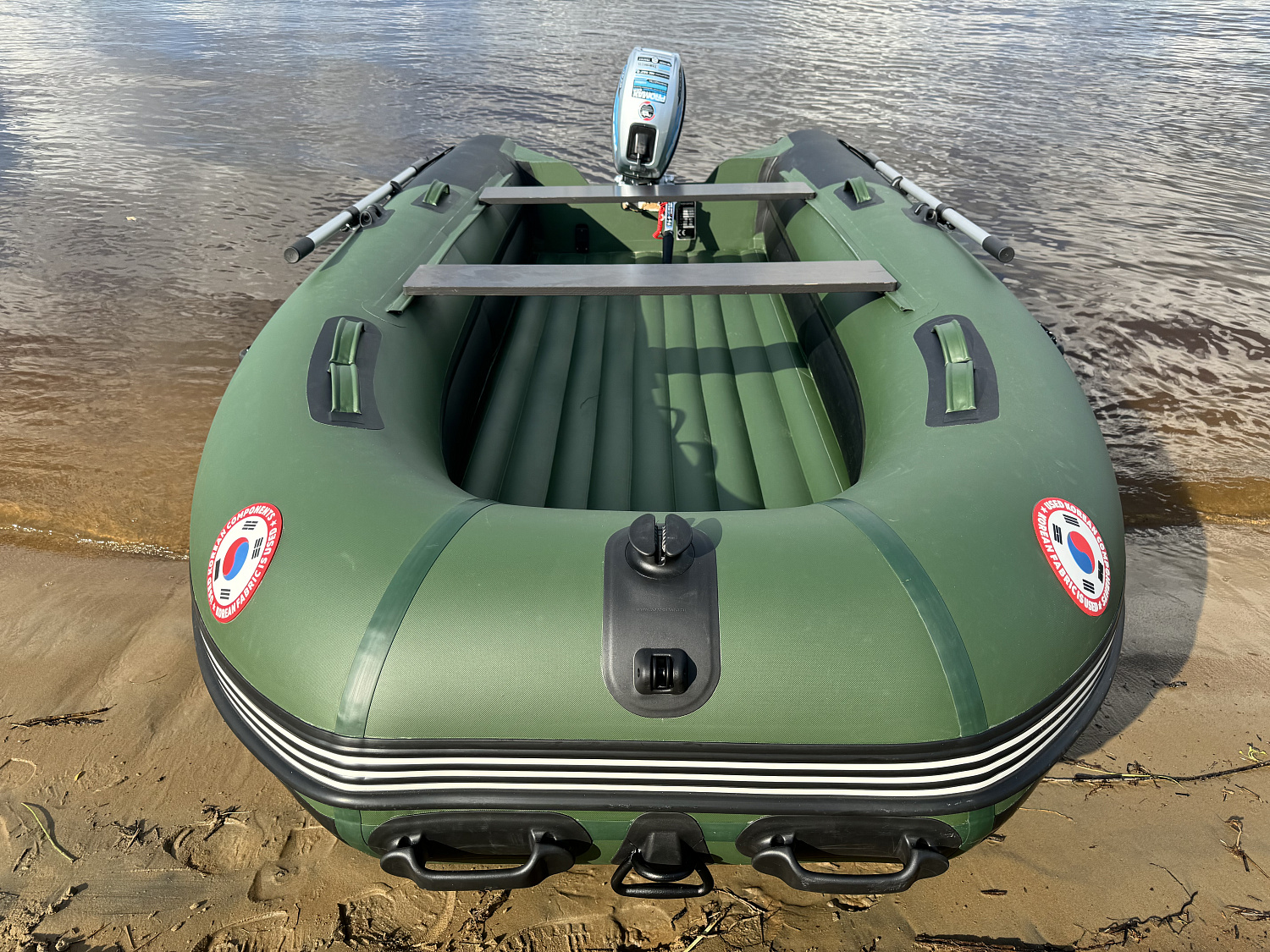 Лодка MISHIMO BIG FLOOR 400 в Пушкино